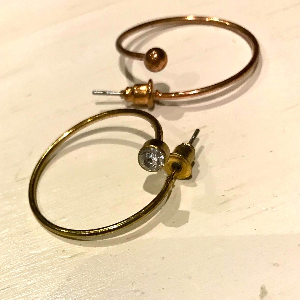 Thin Hoop Gold Tone Fashion Earrings